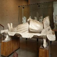 Monument to Gaston de Foix: Effigy