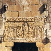 Door lintel