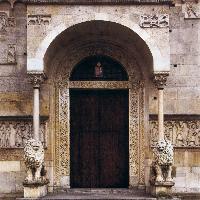 Lion portal