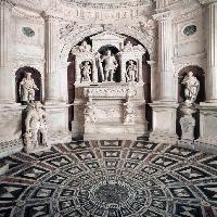 San Giovanni a Carbonara: Cappella Caracciolo di Vico