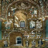 South wall of the choir