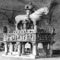 Monument to BernabÃ² Visconti