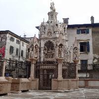 Monument to Cansignorio della Scala