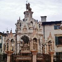 Monument to Cansignorio della Scala