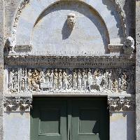 Lintel of the central portal